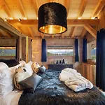 D'isabella-lodge Pyrenees